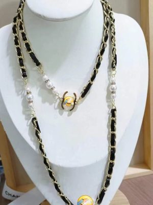 Replica Designer Chanel Women Fashion Double C Rhinestone Four-Leaf Clover Pendant Necklace