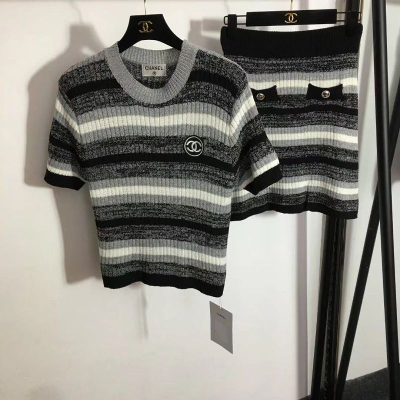 Replica Designer Chanel Women Fashion Embroidered Short-Sleeved Stripe Top And Pants 2PCS Suit