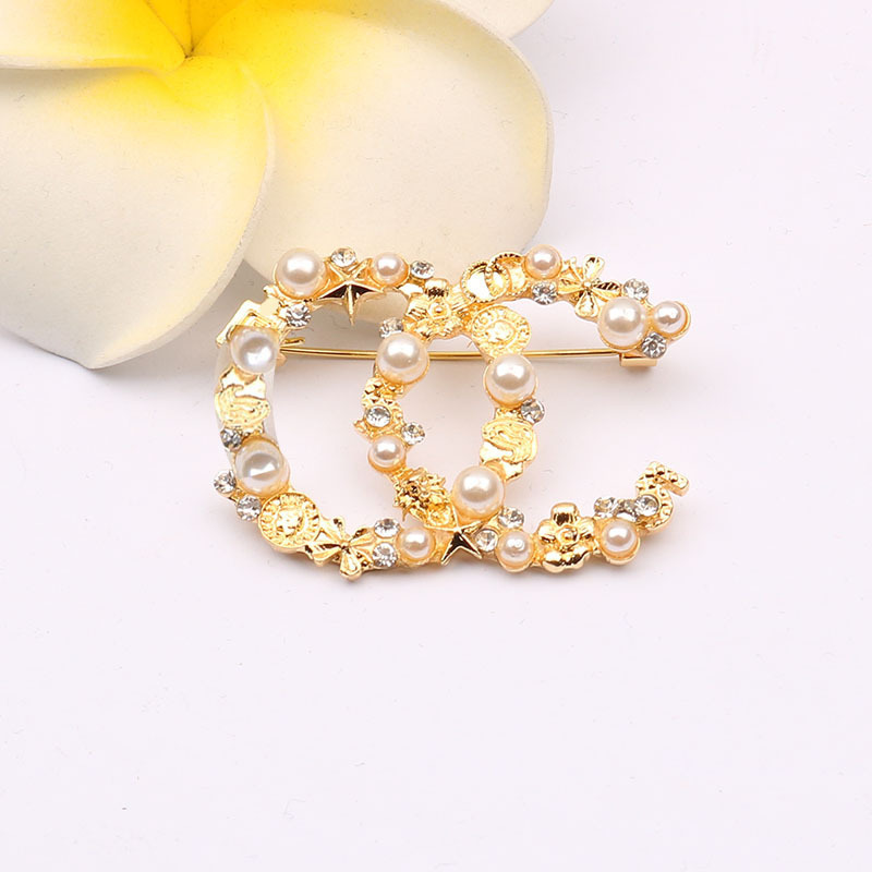 Replica Designer Chanel Women Fashion Floral Pearl Brooch