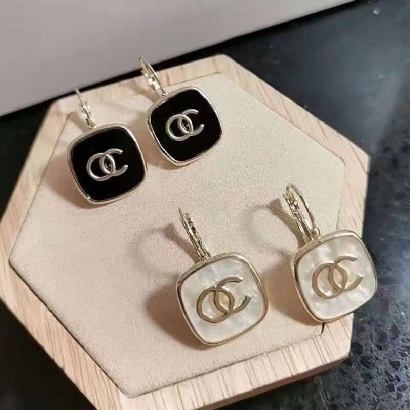 Replica Designer Chanel Women Fashion Geometric Square Ear Buckle Fashion Metal Letters Earrings