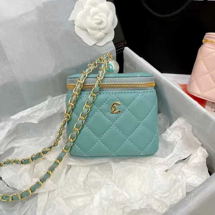 Replica Designer Chanel Women Fashion Pearl Mini Chain Bag