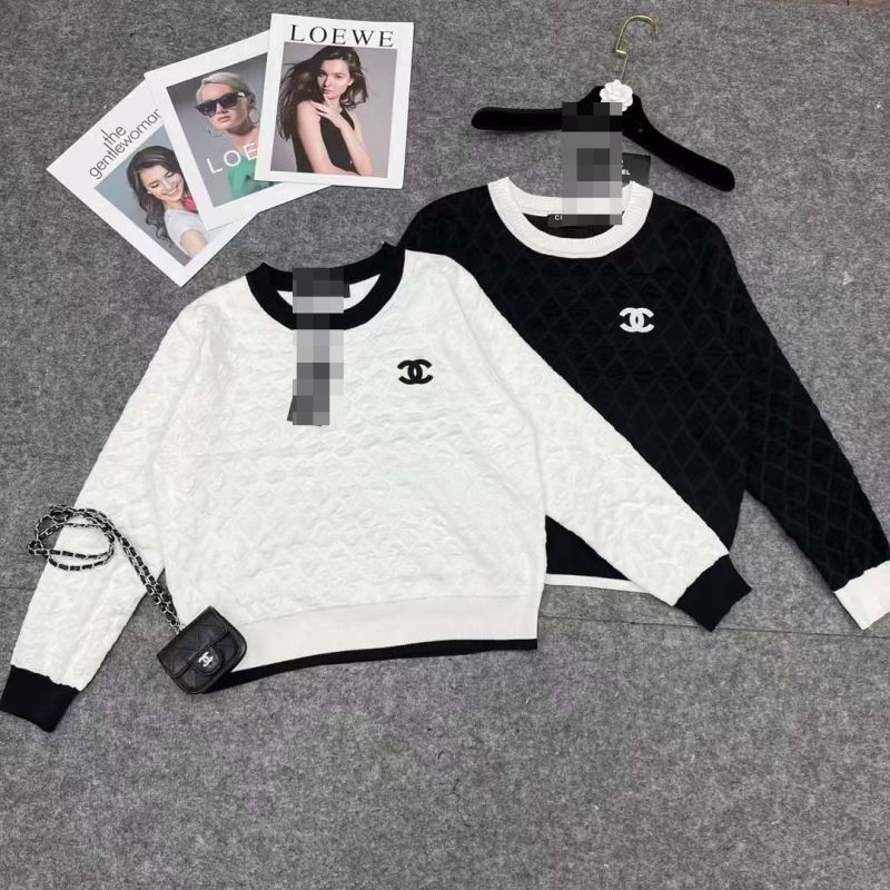 Replica Designer Chanel Women Long-Sleeved Round Neck Color Matching Embossed Sweater