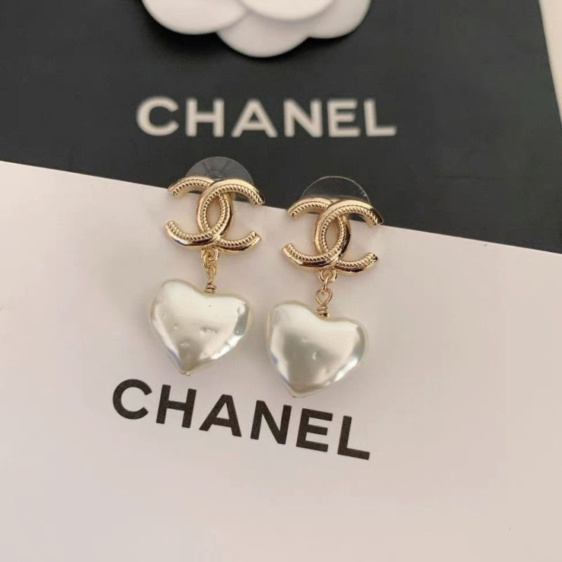 Replica Designer Chanel Women Pearl Love Pendant Earrings