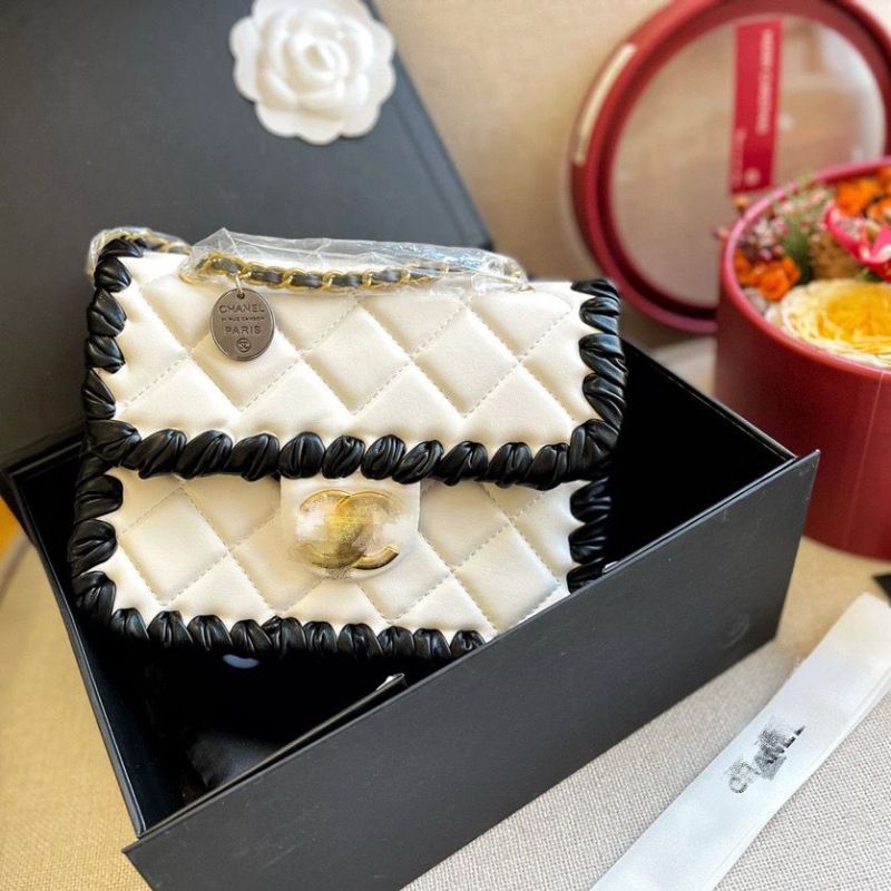 Replica Designer Chanel Women Simple Double C Letters Chain Bucket Bag