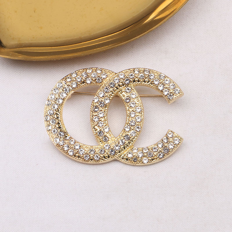 Replica Designer Chanel Women Vintage Double C Letter Rhinestone Brooches