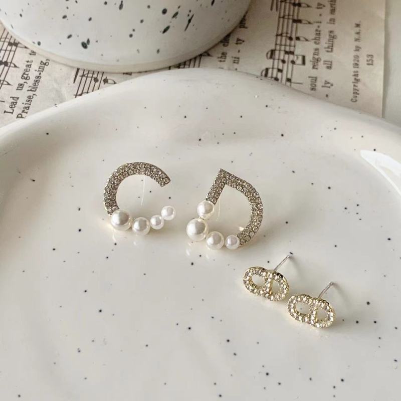 Replica Designer Dior Fashion Imitation Pearl Stud Earrings