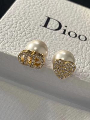 Replica Designer Dior Fashion Irregular Metal Letter Heart Stud Earrings