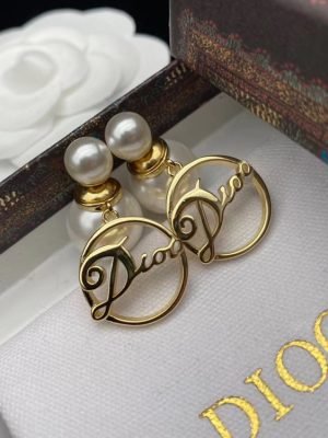 Replica Designer Dior Fashion Letter Imitation Pearl Stud Earrings