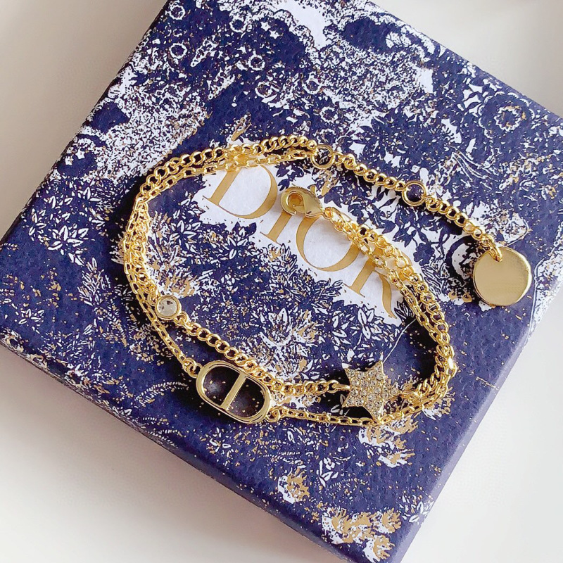Replica Designer Dior Simple Metal Alphabet Double Bracelet And Necklace