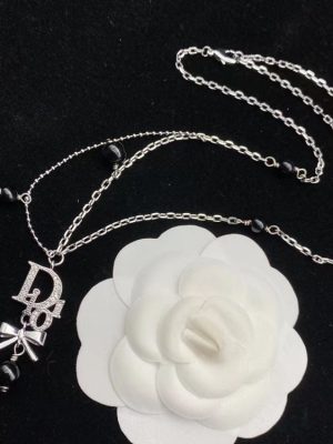 Replica Designer Dior Simple Metal Letter Bow Necklace