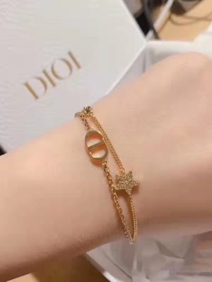 Replica Designer Dior Simple Metal Letter Star Double Rhinestone Bracelet And Necklace