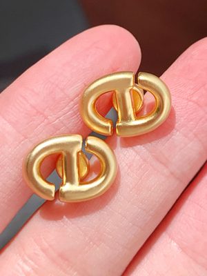 Replica Designer Dior Simple Metal Letter Stud Earrings