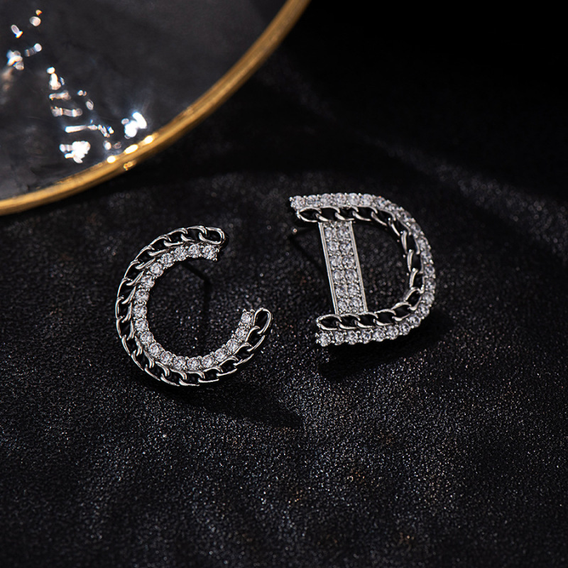Replica Designer Dior Simple Rhinestone Letter Stud Earrings