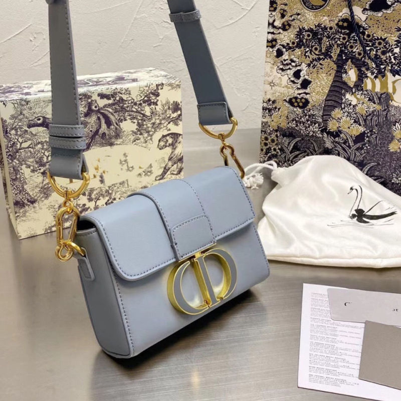 Replica Designer Dior Simple Solid Color Metal Letter Buckle Shoulder Bag
