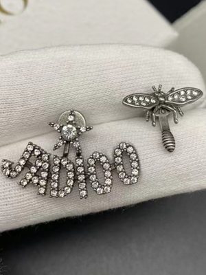 Replica Designer Dior Vintage Rhinestone Alphabet Star Bee Asymmetric Stud Earrings