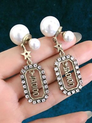 Replica Designer Dior Vintage Rhinestone Letter Earrings