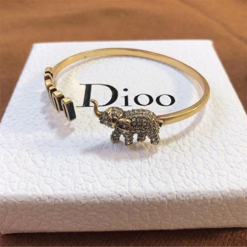 Replica Designer Dior Vintage Rhinestone Letter Elephant Open Bracelet