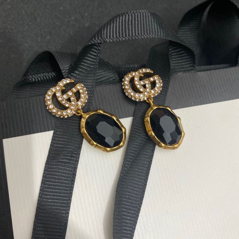 Replica Designer Gucci Retro Light Luxury Letter Earrings