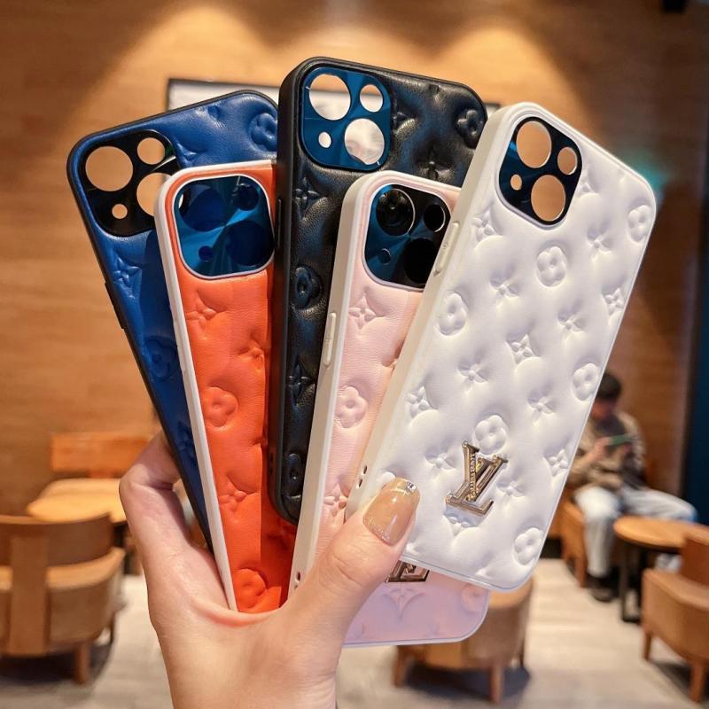 Replica Designer Louis Vuitton Old Flower Four-Leaf Clover Texture Mobile Phone Case