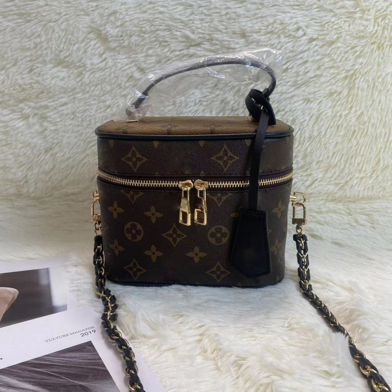 Replica Designer Louis Vuitton Vintage-Print Large-Capacity Zippered Shoulder Bag