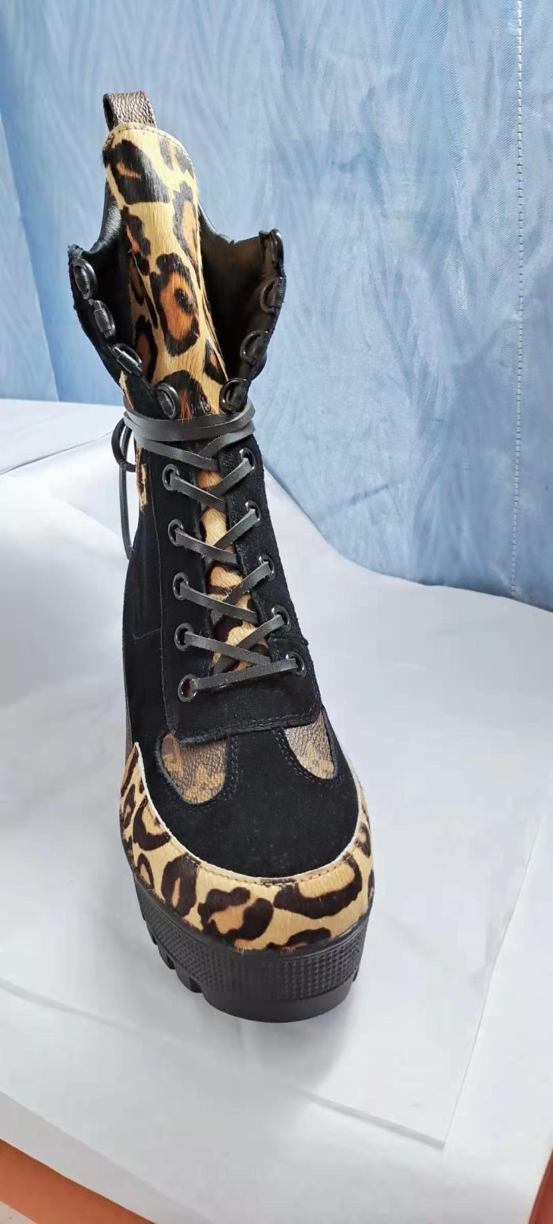 Replica Lv Shoes 16OR815