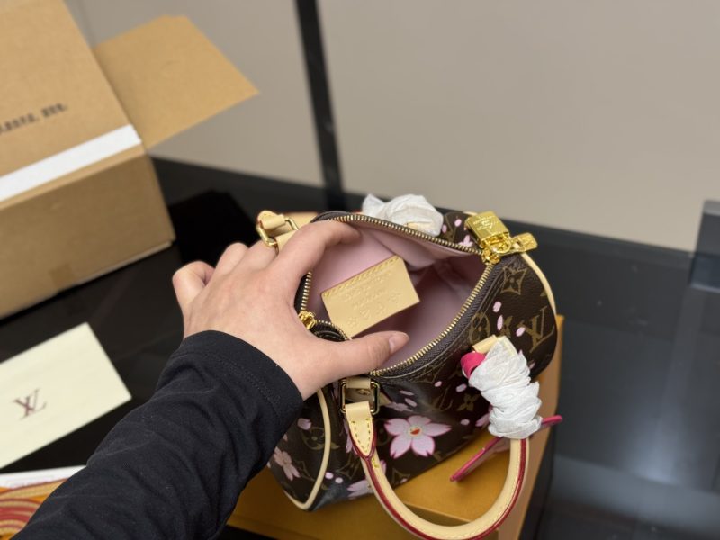 ReplicaDesignerBags LouisVuitton Bag